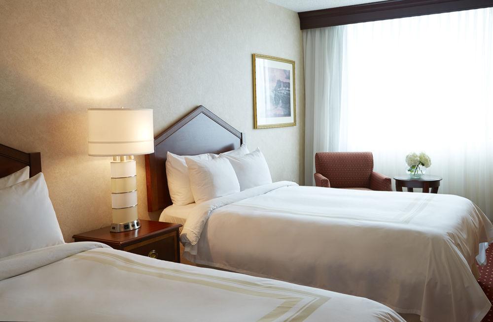 Pittsburgh Marriott North Hotel Кранбери Тауншип Екстериор снимка