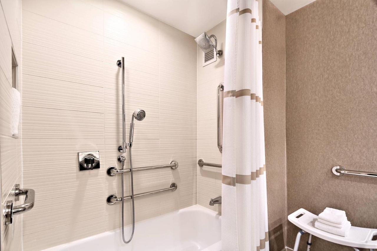 Pittsburgh Marriott North Hotel Кранбери Тауншип Екстериор снимка