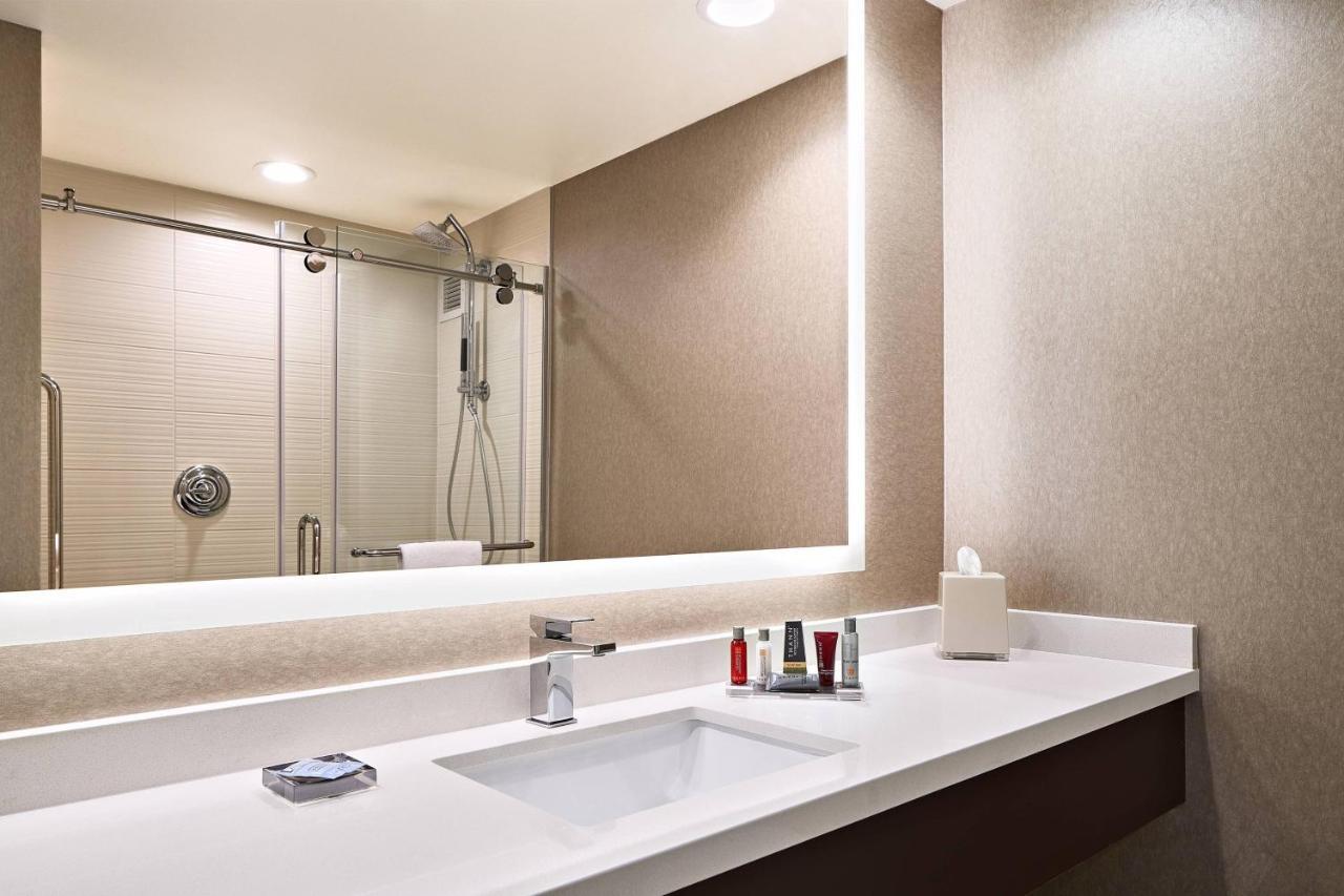 Pittsburgh Marriott North Hotel Кранбери Тауншип Екстериор снимка