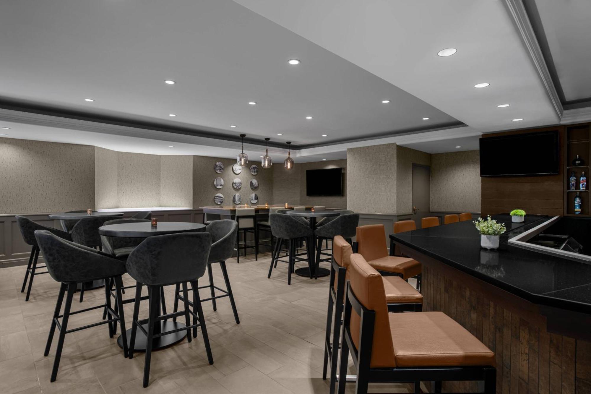 Pittsburgh Marriott North Hotel Кранбери Тауншип Екстериор снимка
