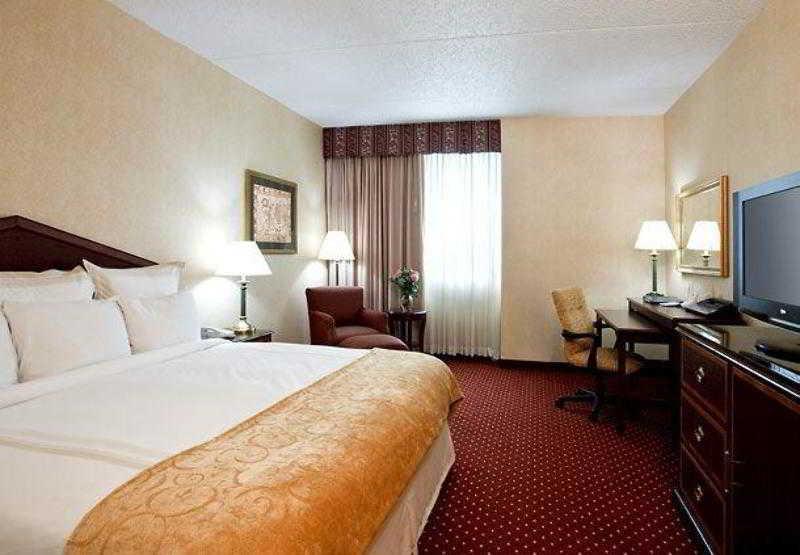 Pittsburgh Marriott North Hotel Кранбери Тауншип Стая снимка