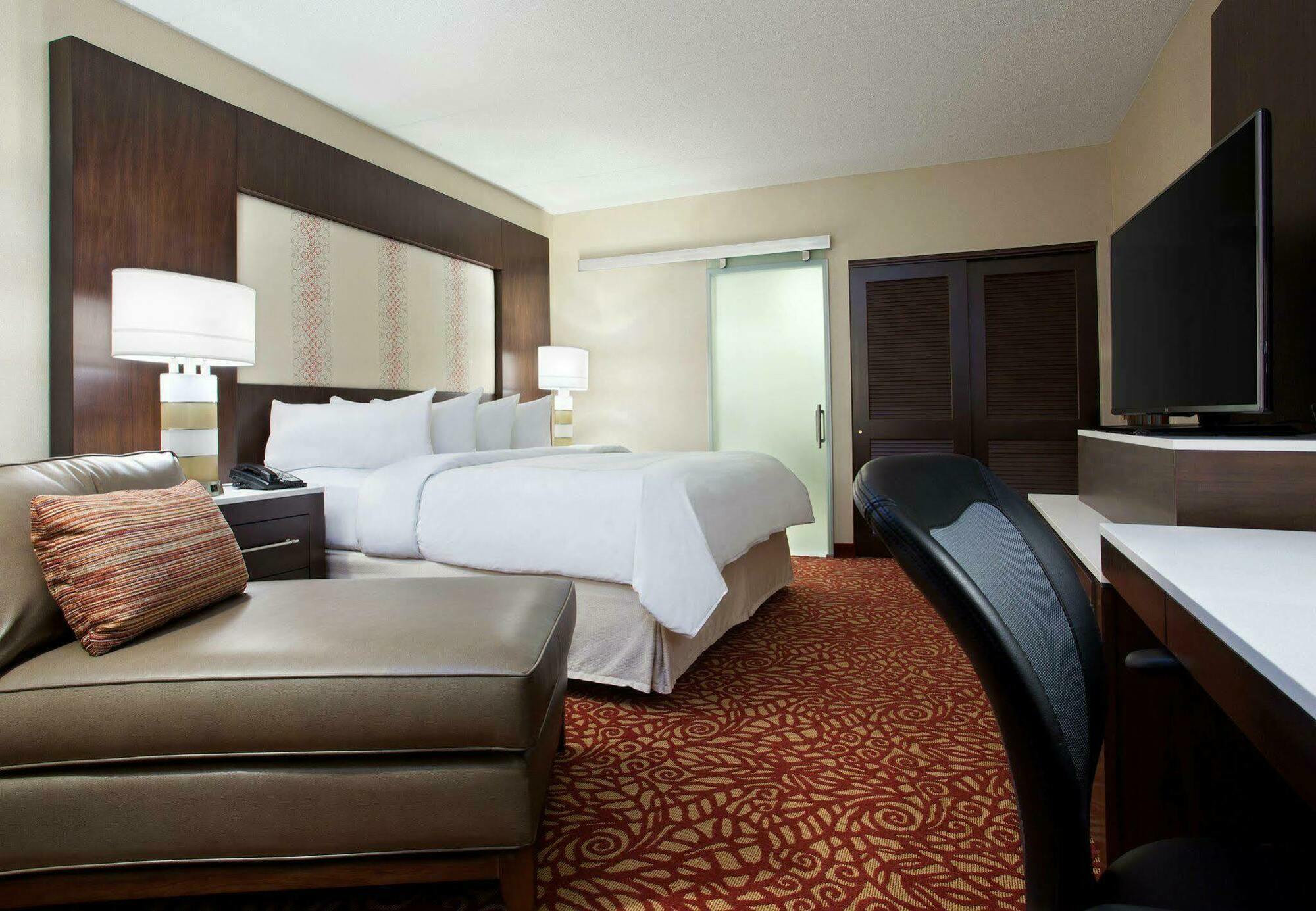 Pittsburgh Marriott North Hotel Кранбери Тауншип Екстериор снимка